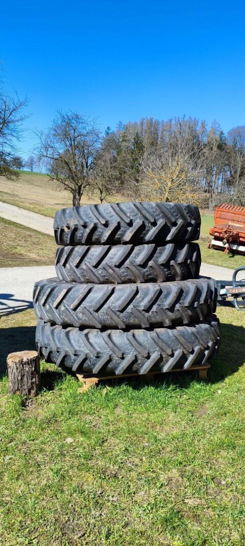 Pflegebereifung BKT Agri Max RT855