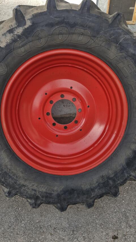 Räder, Reifensatz für Fendt 300
