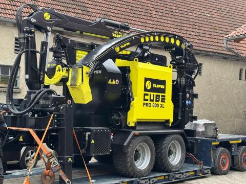 Tajfun Cube Holzhäcksler Holzhacker Häcksler