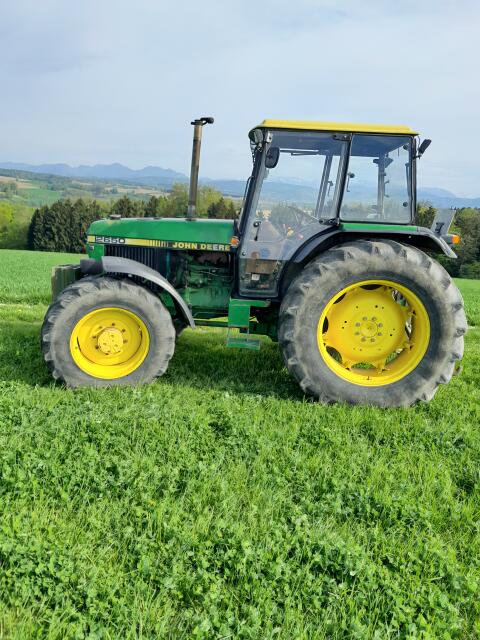 John Deere 2650