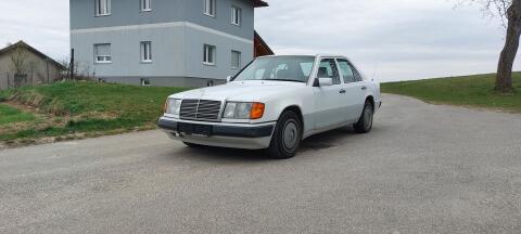 Mercedes Benz 250D
