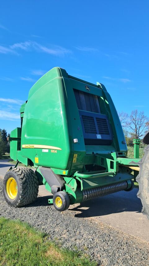 Rundballenpresse John Deere 864 Maxi Cut
