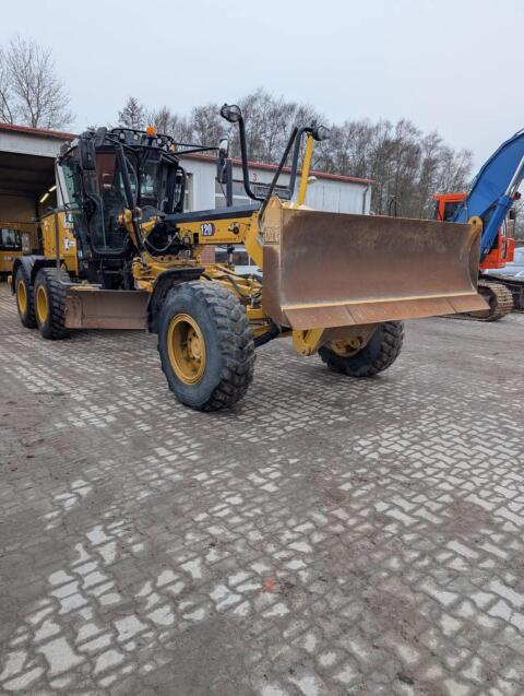 CAT 120 Joy-14A AWD