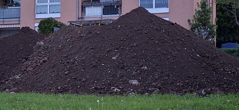 Aushub zu verschenken
