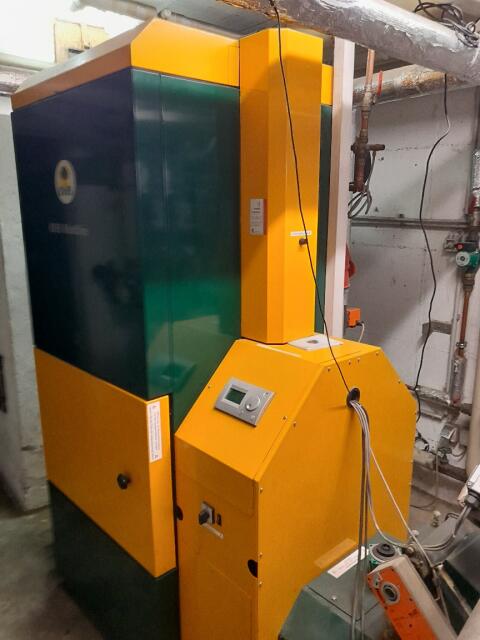 KWB Pelletskessel 99 kW, umrüstbar auf Hackgut
