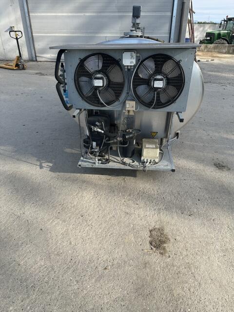 Milchtank 2.550 l