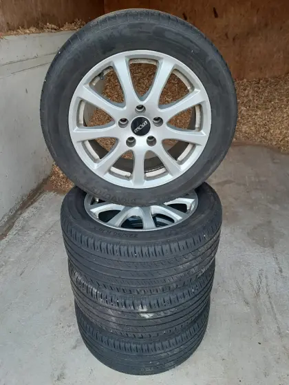 Sommerreifen auf Alufelgen