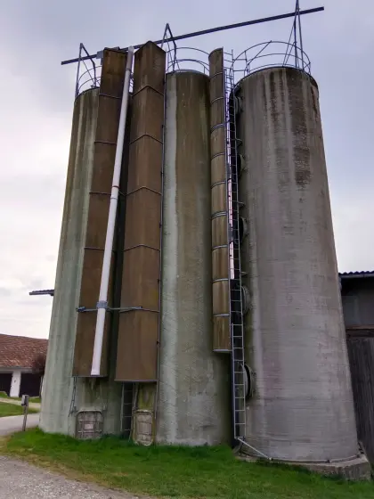 Polyestersilos
