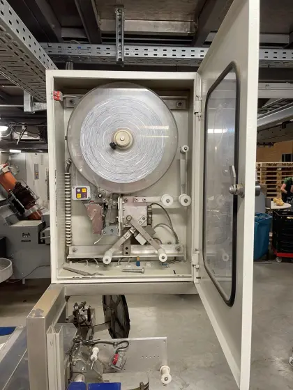 Verpackungsmaschine S&B AT5 E