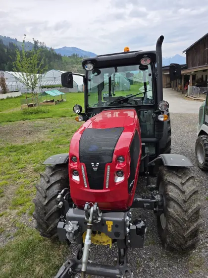 Valtra F105