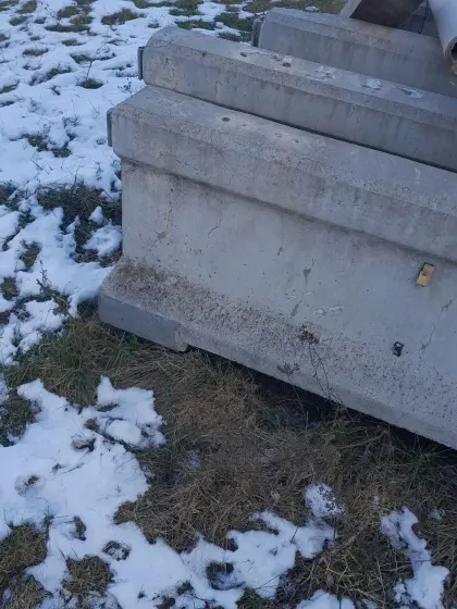 Betonleitwände