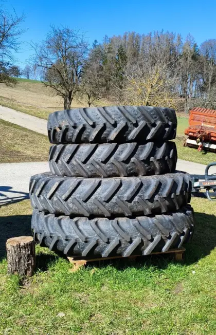 Pflegebereifung BKT Agri Max RT855