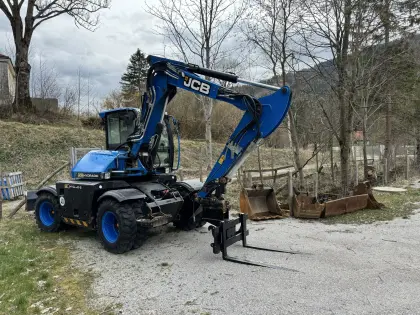 JCB 110 W