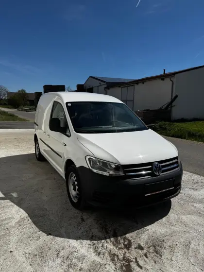 Nutzfahrzeug VW Caddy Kastenwagen