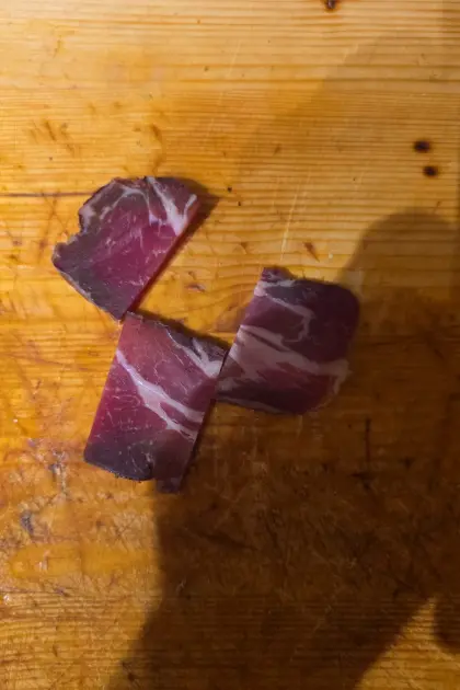 Verkaufe diverse originale Tiroler Speck-Spezialitäten