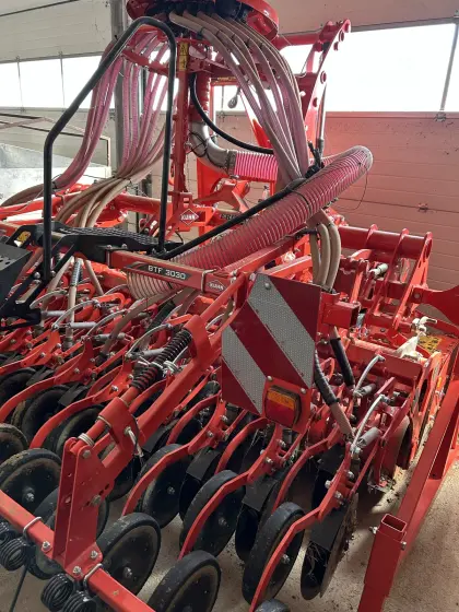 KUHN HR 3030, VENTA TF 1512 ISO LS
