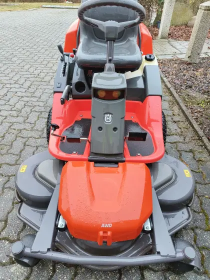 Husqvarna Rider R 418Ts AWD
