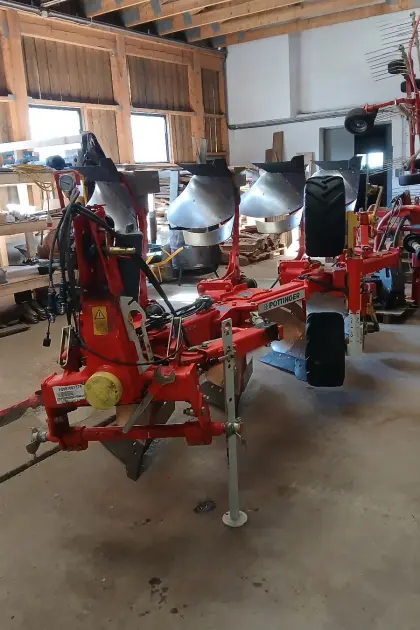 Pöttinger Servo 25 Nova