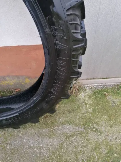 230/95 R36