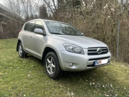 Toyota RAV4 D4D 130 kW, viele Neuteile, Pickerl 05/27