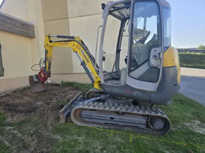 Wacker Neuson 2404 mit Powertilt