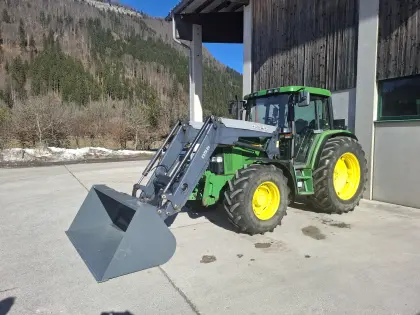 John Deere 6400