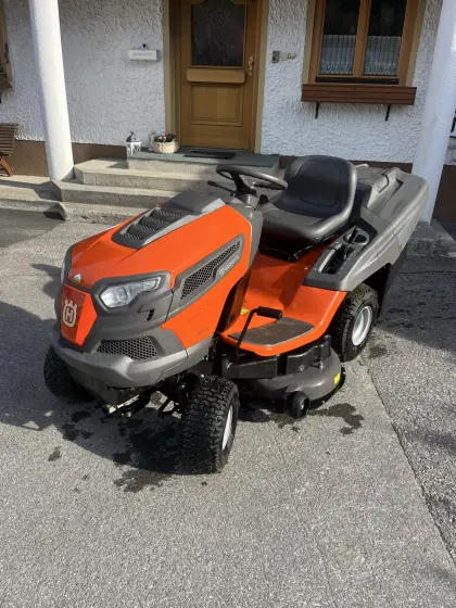 Husqvarna Rasenmähertraktor