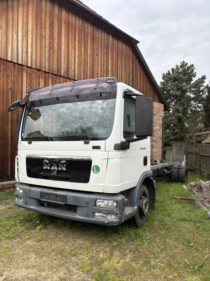 MAN TGL 8.220