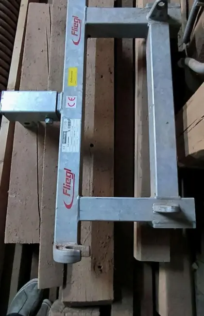 Dreipunktadapter für Frontlader Fliegl