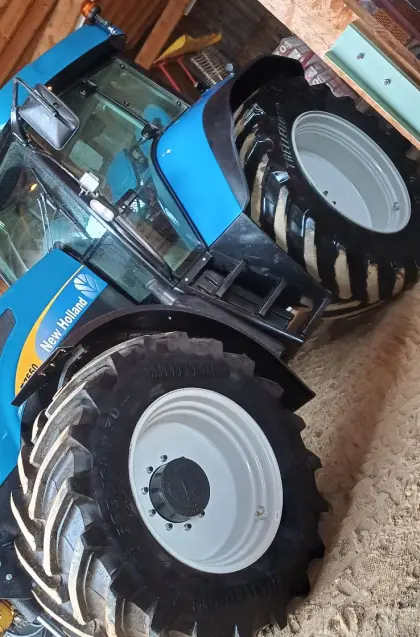 Kompletträder Steyr, Case, New Holland CVT, CVX, TVT