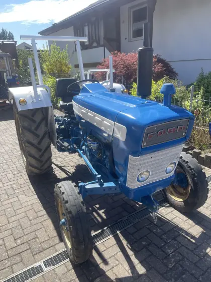 Ford 3000 mit 52 PS, restauriert, überholt, Oldtimer