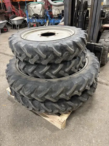 Komplettreifen Pflegebereifung Case