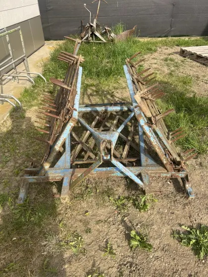 Kleine Egge und Pflug