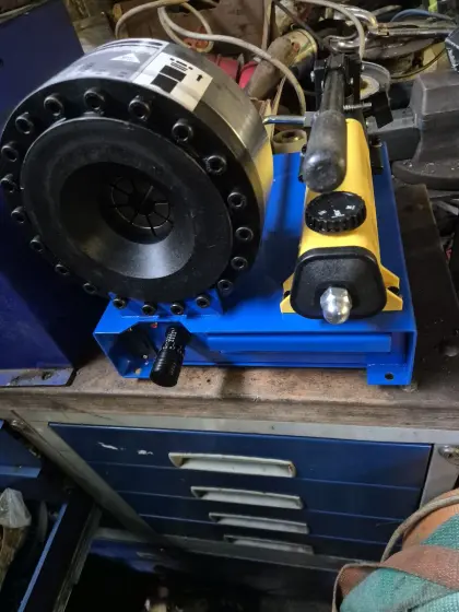Hydraulikschlauchpresse