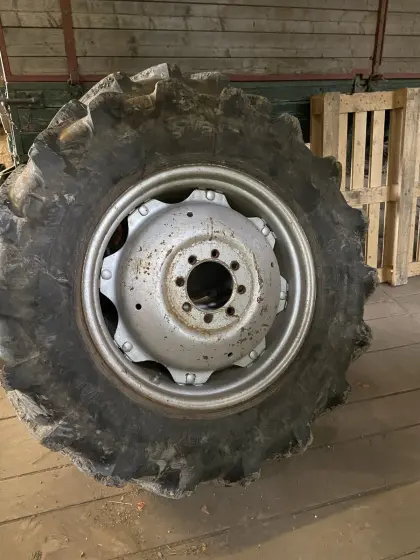 Kompletträder 14.9 R28