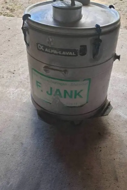 Milchtank mit Kühlung