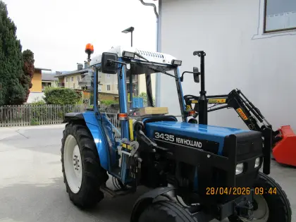 New Holland 3435