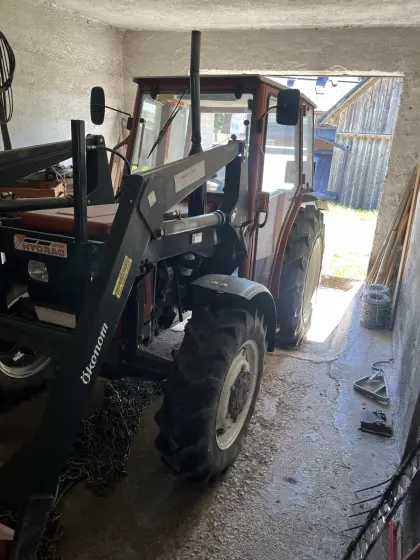 Fiat 45-66 dt mit Frontlader und Schneeketten