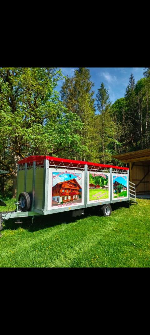 Verkaufe neuwertigen Viehanhänger für ca. 10 Kühe