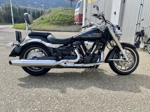 Yamaha XVS 1900 Midnight Star