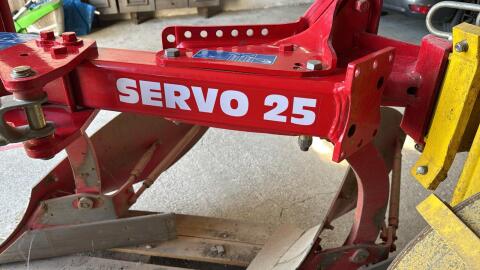 Pöttinger Servo 25 Wendepflug 2-scharig