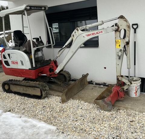 Takeuchi tb216