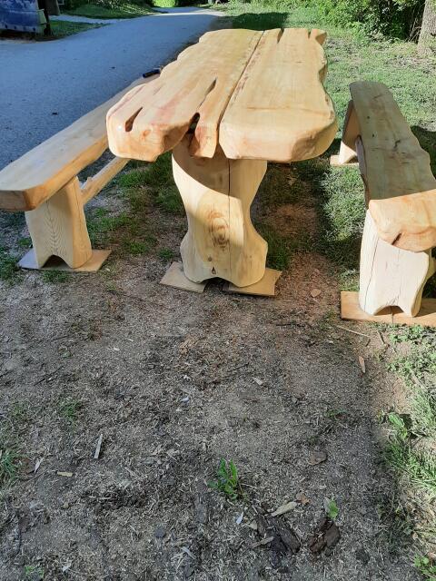 Gartenmassivgarnitur