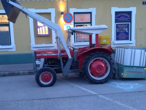 Massey Ferguson 135