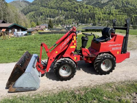 Schäffer Hoflader 2030S