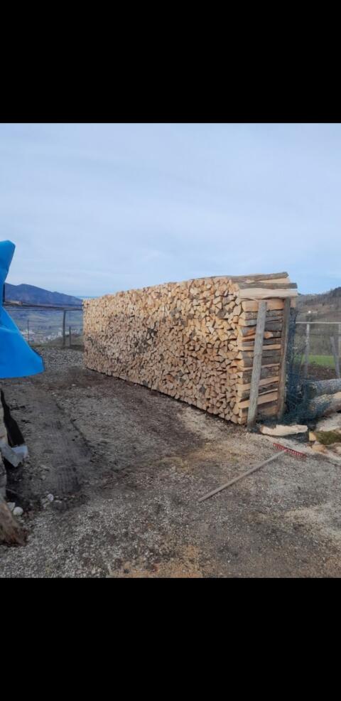 Brennholz hart