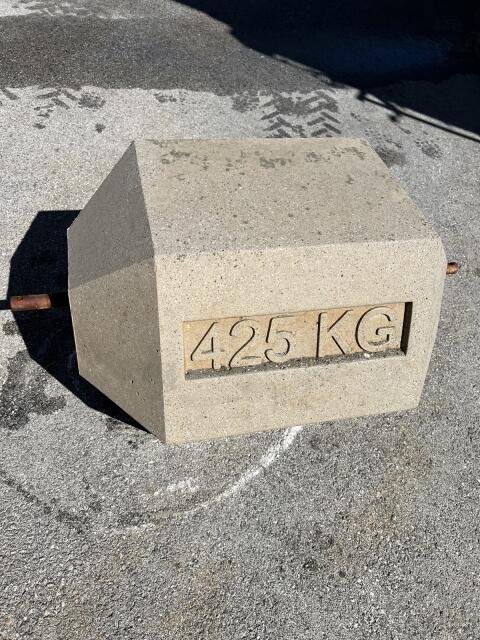 Frontgewicht 425 kg