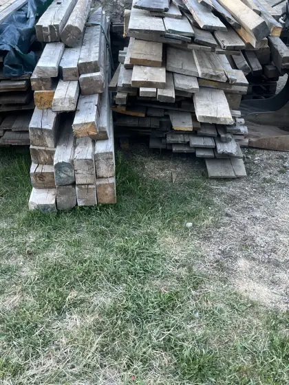 Bau-/Brennholz