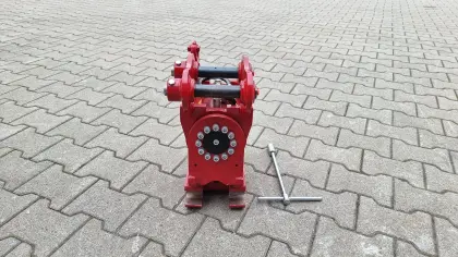 Schwenkmotor nach Maß mit Schnellwechsler MS01