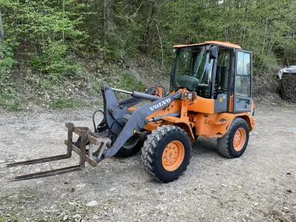Volvo L30 Lader Radlader Hoflader Volvo L30